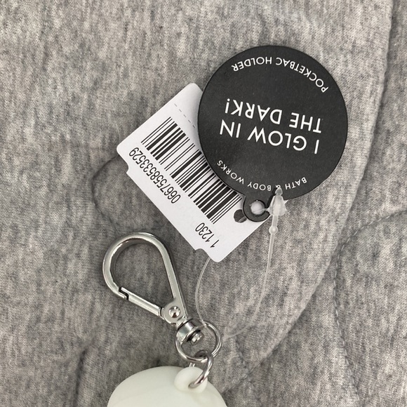 Bath And Body Works Dapper Skeleton Glow In The Dark Halloween Pocketbac Holder - Picture 4 of 5